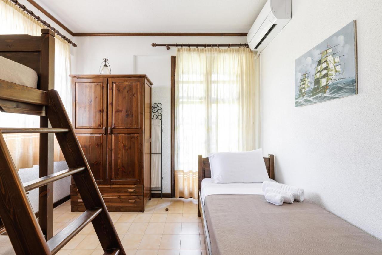 Beach Front Vintage Villa Kalliktratis Nea Kallikrateia Экстерьер фото
