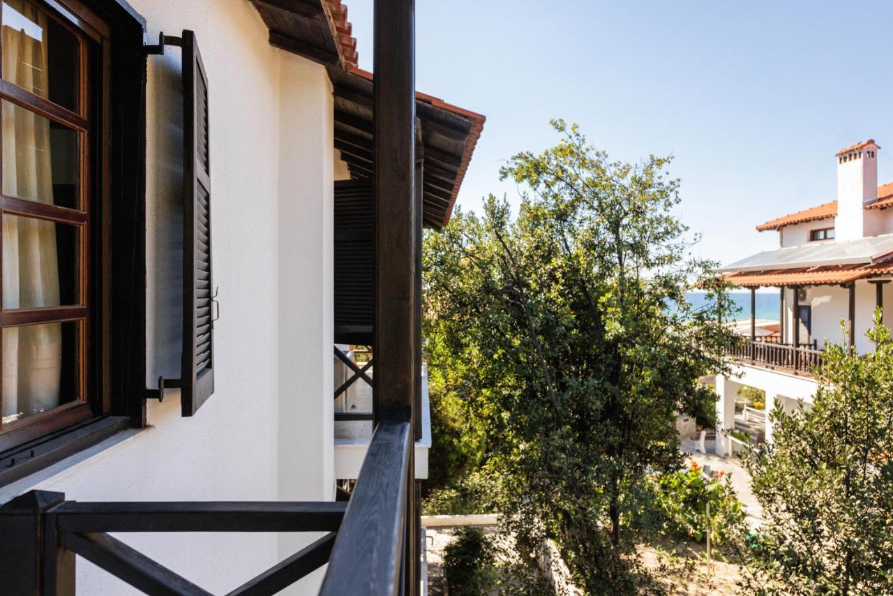 Beach Front Vintage Villa Kalliktratis Nea Kallikrateia Экстерьер фото