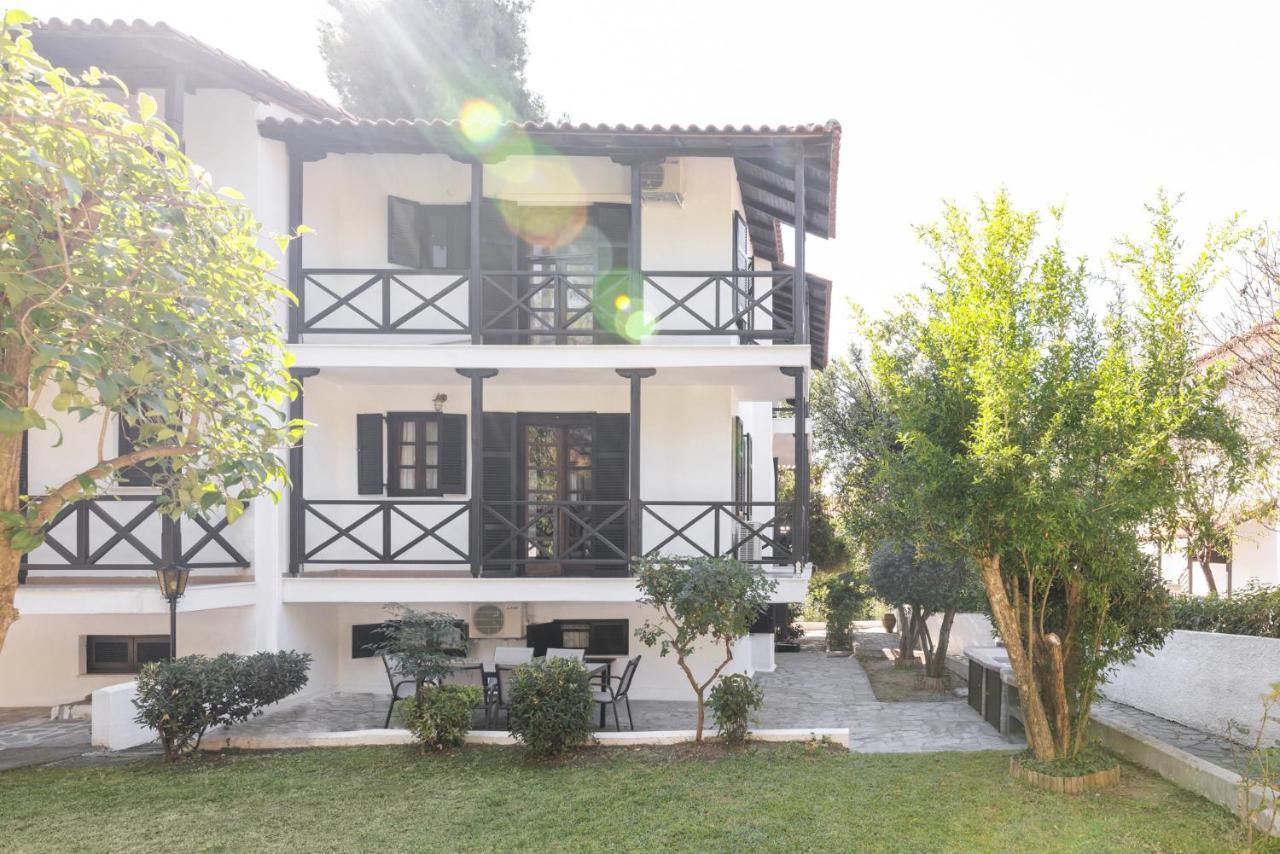 Beach Front Vintage Villa Kalliktratis Nea Kallikrateia Экстерьер фото