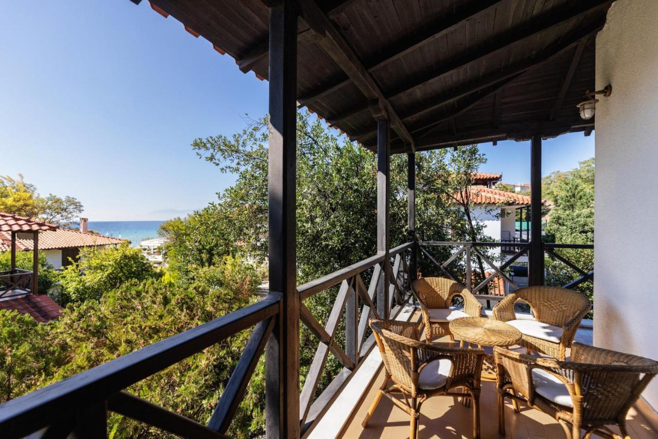 Beach Front Vintage Villa Kalliktratis Nea Kallikrateia Экстерьер фото