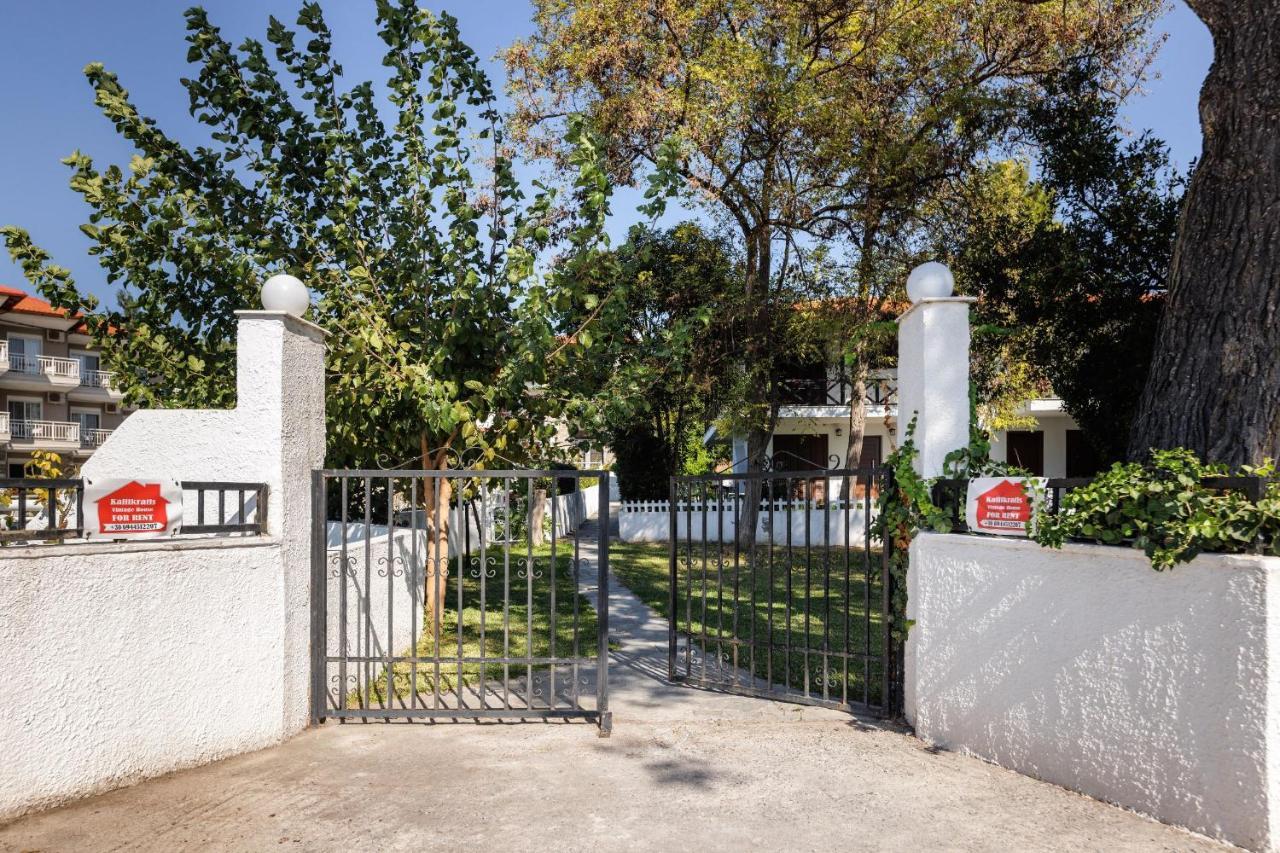 Beach Front Vintage Villa Kalliktratis Nea Kallikrateia Экстерьер фото